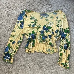 Cropped longsleeve blouse